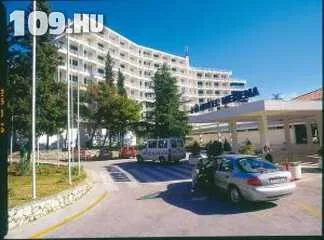 Apróhirdetés, Medena hotel Trogir, 2 ágyas szobában félpanzióval 19 740 Ft-tól